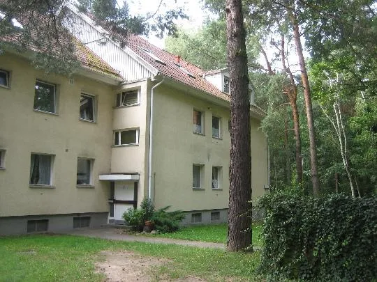 Super gepflegte 1- Zimmerwohnung mit Balkon direkter Waldlage - unbedingt besichtigen!!! — photo 1